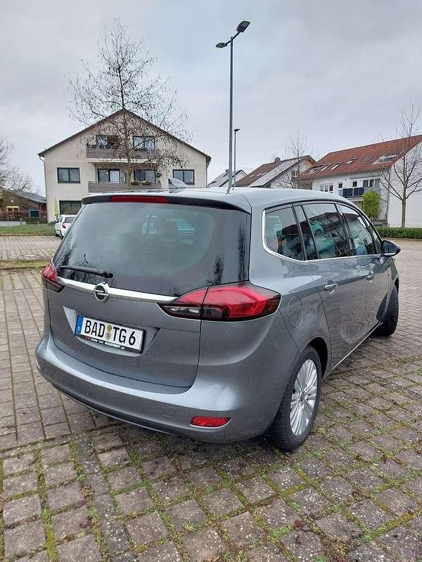 Gebraucht Opel Zafira Business Innovation 140 PS (102 kW) 2017 Grau Van / Kleinbus