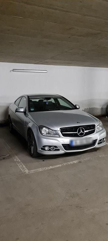 Silber Gebraucht 2013 Mercedes C250 Coupé | 8.900 € (Guter Preis) - Bild 1/4