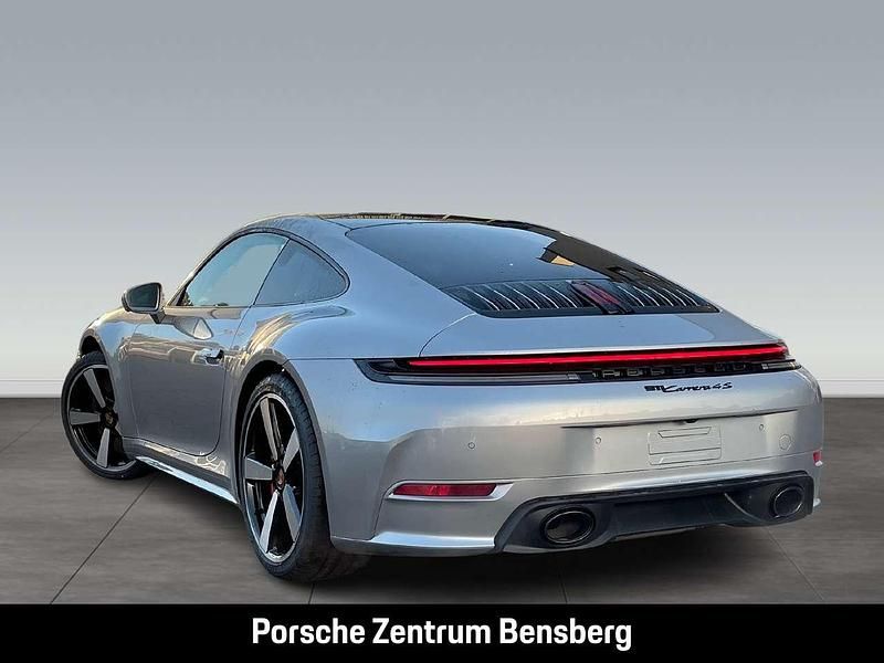 Neu Porsche 911 Carrera 4S 480 PS (353 kW) 2025 Silber Coupé
