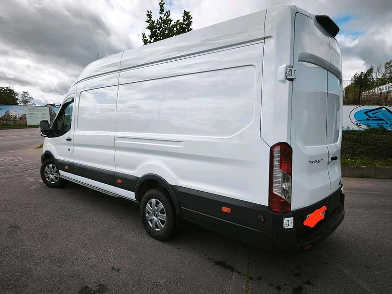 Weiß Gebraucht 2023 Ford Transit Van / Kleinbus | 24.500 € - Bild 1/4
