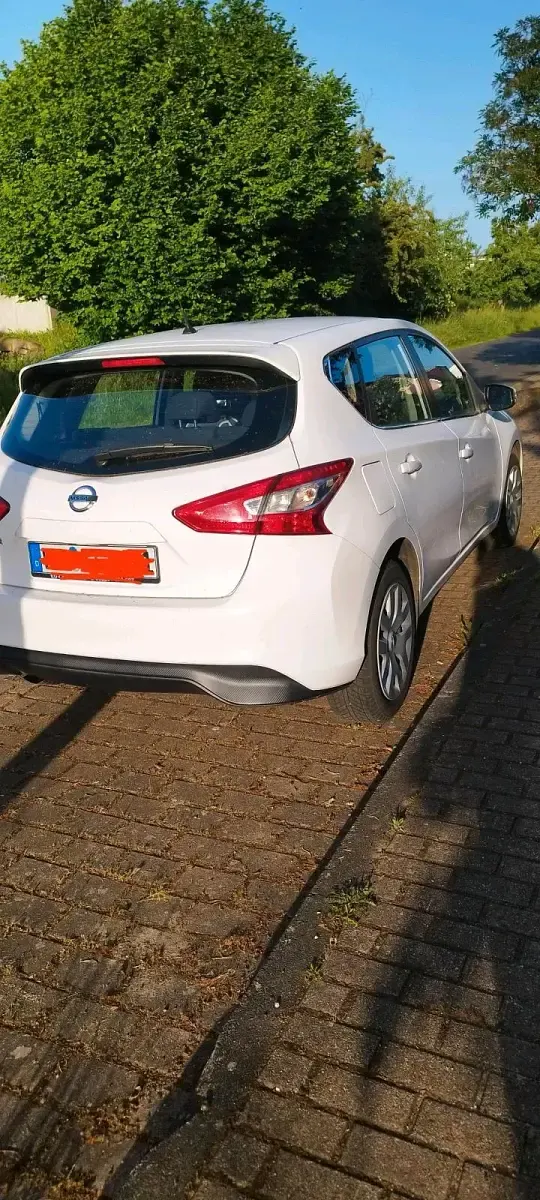 Gebraucht Nissan Pulsar 115 PS (84 kW) 2015 Weiß Kleinwagen