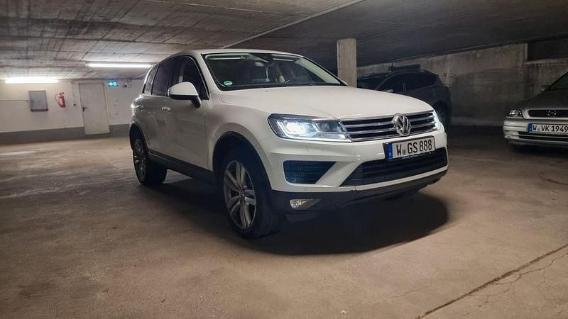 Weiß Gebraucht 2017 VW Touareg SUV | 22.795 € (Superpreis) - Bild 1/4