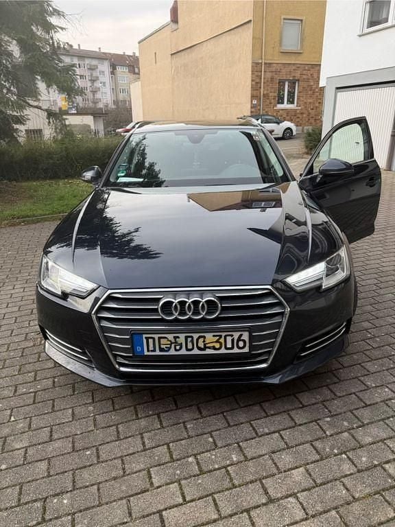 Blau Gebraucht 2016 Audi A4 Ambition Kombi | 10.700 € (Superpreis) - Bild 1/4