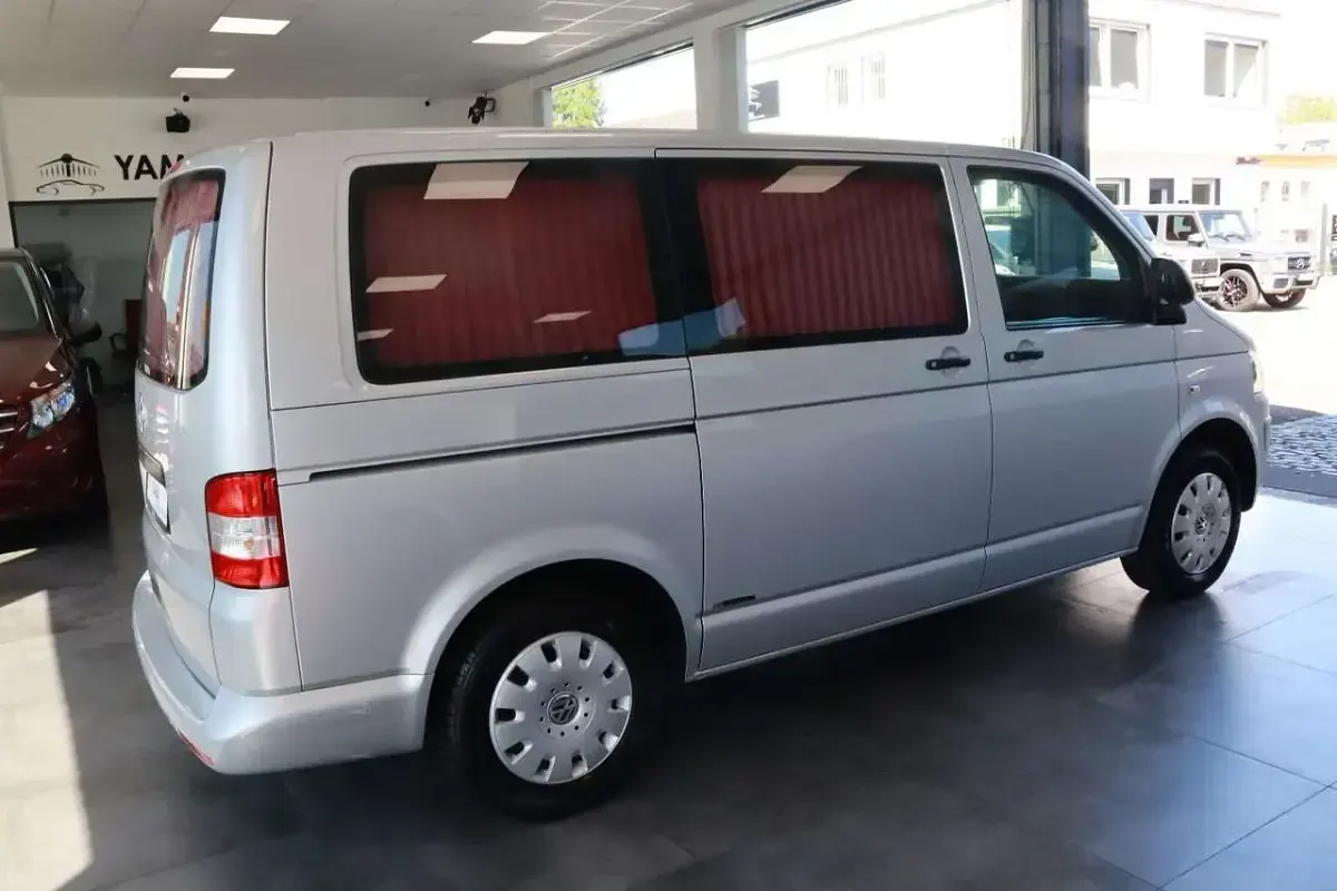 Gebraucht VW T5 140 PS (102 kW) 2015 Reflexsilber metallic Van