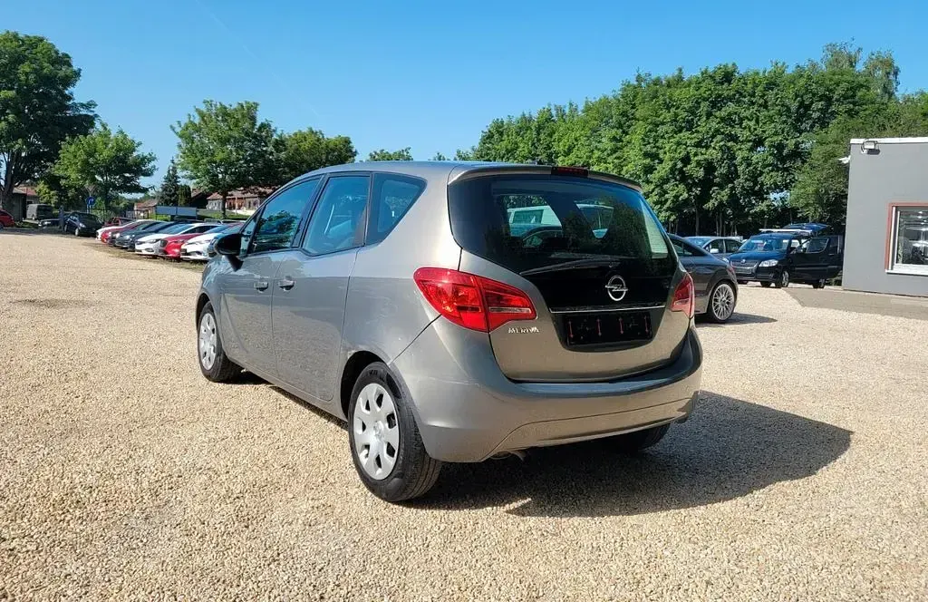 Gebraucht Opel Meriva Selection 101 PS (74 kW) 2016 Braun Van / Kleinbus