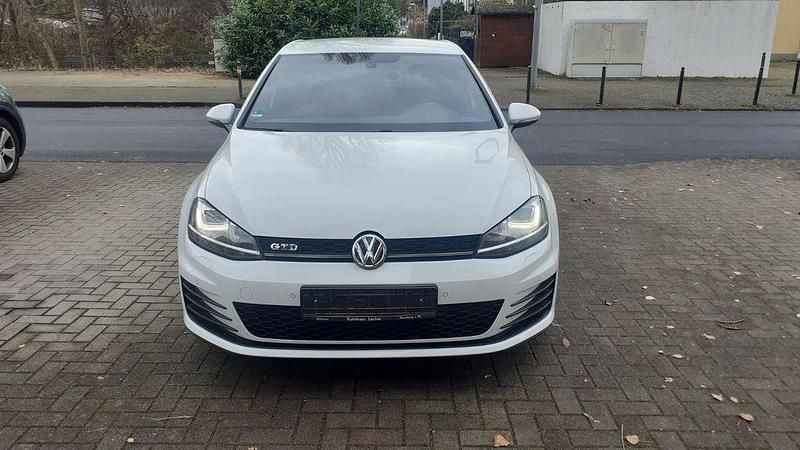 Weiß Gebraucht 2015 VW Golf VII GTD Limousine | 11.900 € (Fairer Preis) - Bild 1/4