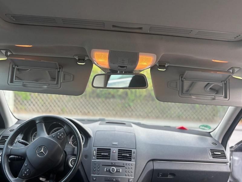Gebraucht Mercedes C250 204 PS (150 kW) 2011 Silber Kombi