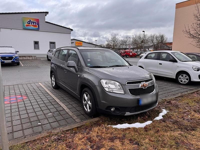 Gebraucht Chevrolet Orlando 130 PS (95 kW) 2012 Grau Van / Kleinbus