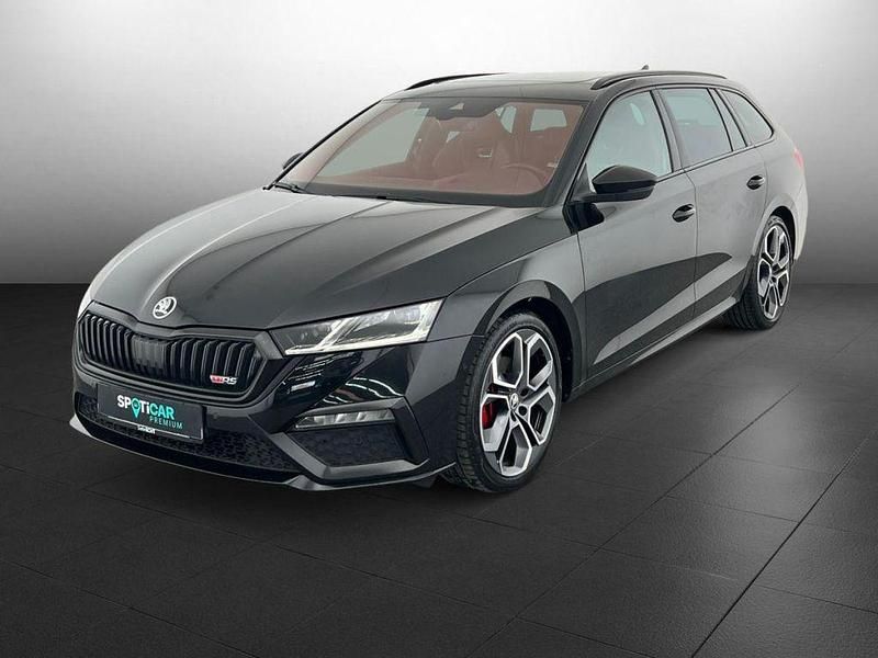 Schwarz (metallic) Gebraucht 2022 Skoda Octavia RS Kombi | 30.970 € (Etwas zu teuer) - Bild 1/4