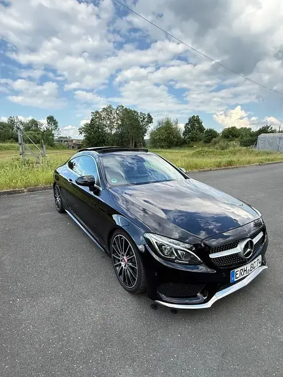 Gebraucht Mercedes C300 AMG 245 PS (180 kW) 2016 Schwarz Coupé