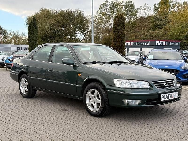 Gebraucht Toyota Camry 131 PS (96 kW) 2000 Grün Limousine