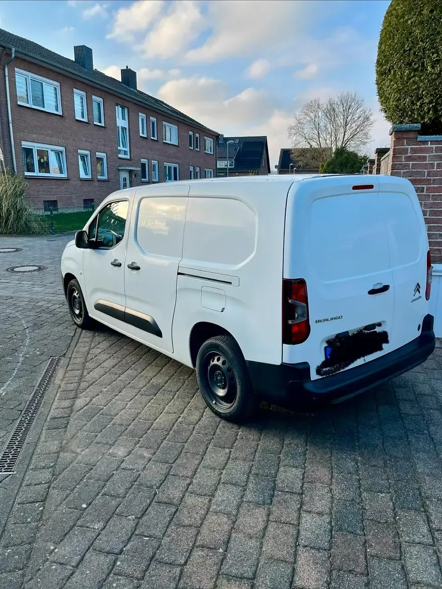 Gebraucht Citroën Berlingo 101 PS (74 kW) 2019 Weiß Van / Kleinbus