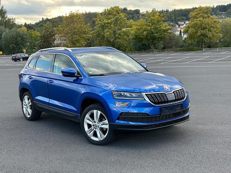 Blau Gebraucht 2020 Skoda Karoq Ambition SUV | 25.000 € (Guter Preis) - Bild 1/4