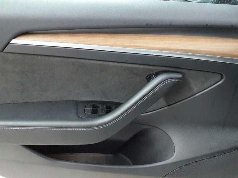 Gebraucht Tesla Model 3 Long Range AWD 366 kW (498 PS) 2022 Pearl white multicoat Limousine