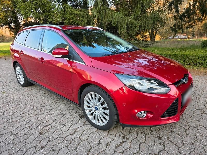 Gebraucht Ford Focus 182 PS (133 kW) 2012 Rot Kombi