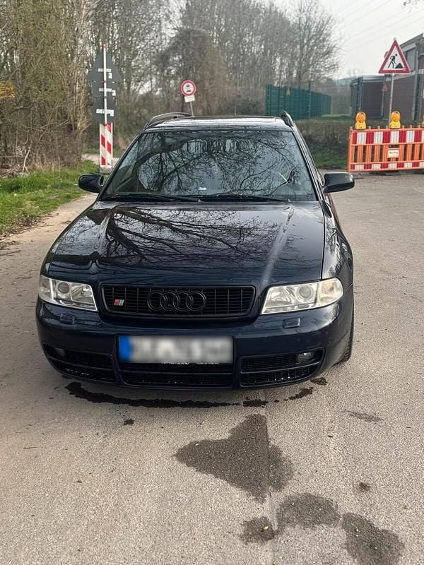 Gebraucht Audi S4 265 PS (194 kW) 2000 Blau Kombi