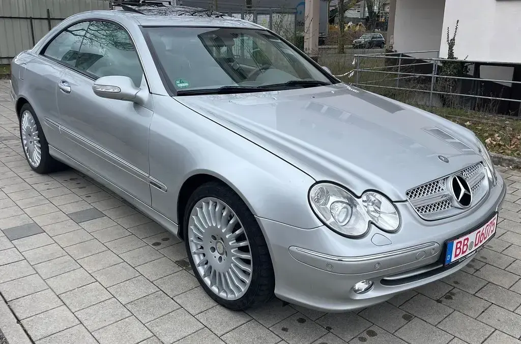 Gebraucht Mercedes CLK500 306 PS (225 kW) 2004 Silber Coupé