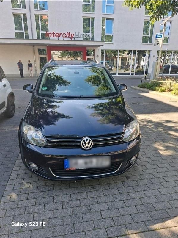 Schwarz Gebraucht 2011 VW Golf Plus Cross Van / Kleinbus | 4.200 € (Fairer Preis) - Bild 1/4