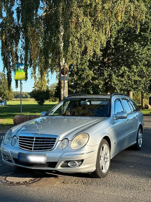 Gebraucht Mercedes E320 224 PS (164 kW) 2008 Grau Kombi