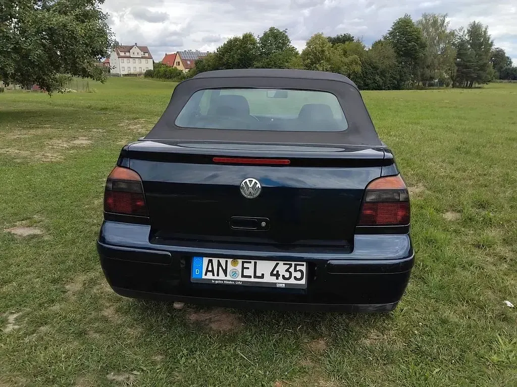 Gebraucht VW Golf Cabriolet 116 PS (85 kW) 2001 Blau Cabrio