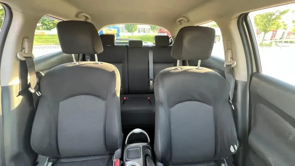 Gebraucht Nissan Juke Acenta 110 PS (80 kW) 2011 Grau SUV