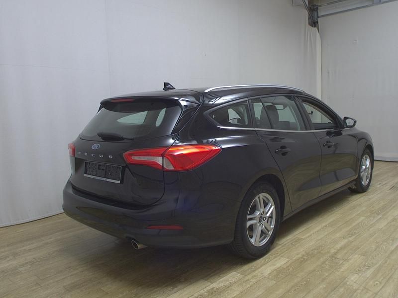 Gebraucht Ford Focus Cool & Connect 120 PS (88 kW) 2019 Schwarz Kombi