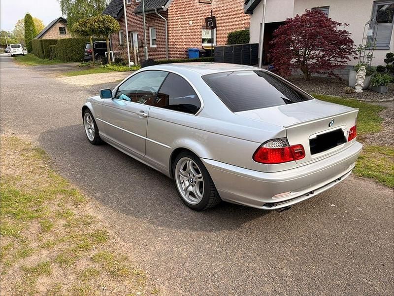 Second-hand BMW 320 170 CP (125 kW) 2001 Argintiu Coupe