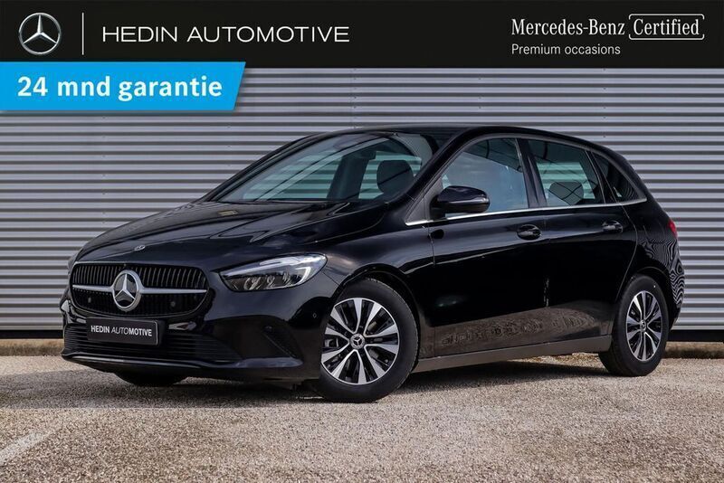 Schwarz Gebraucht 2024 Mercedes B180 Edition Van / Kleinbus | 29.900 € (Fairer Preis) - Bild 1/4