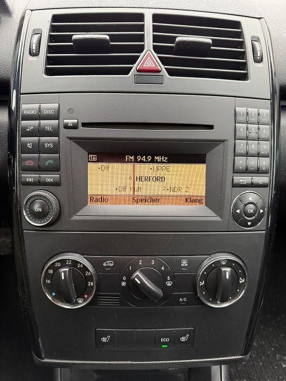 Gebraucht Mercedes A160 95 PS (69 kW) 2011 Schwarz Limousine