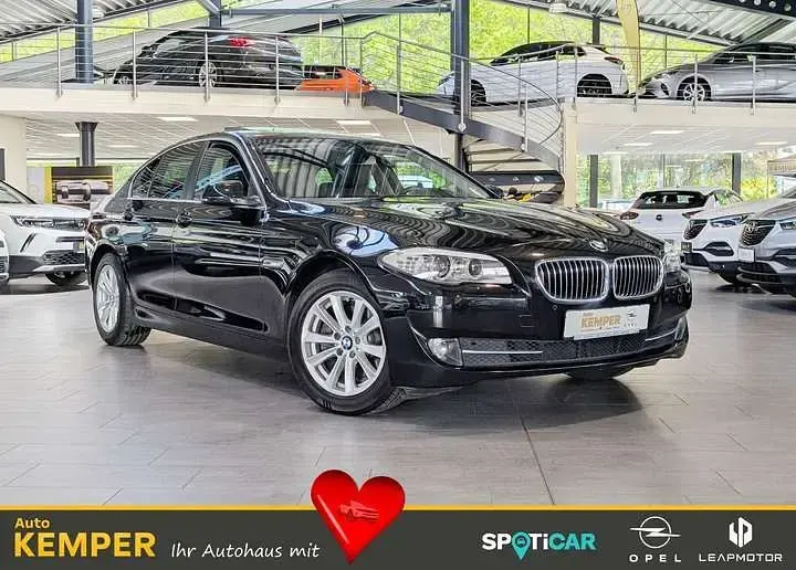 Gebraucht BMW 520 184 PS (135 kW) 2013 Limousine