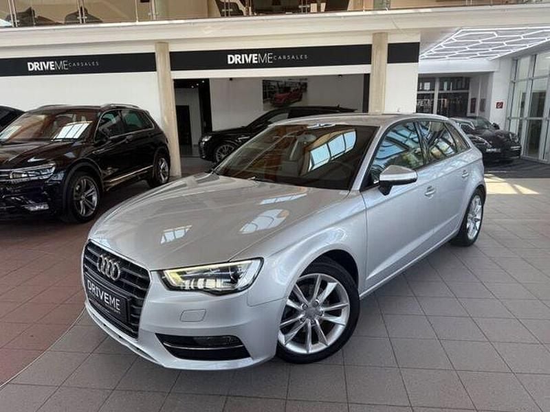 Andere Gebraucht 2013 Audi A3 Ambition Limousine | 8.499 € - Bild 1/4