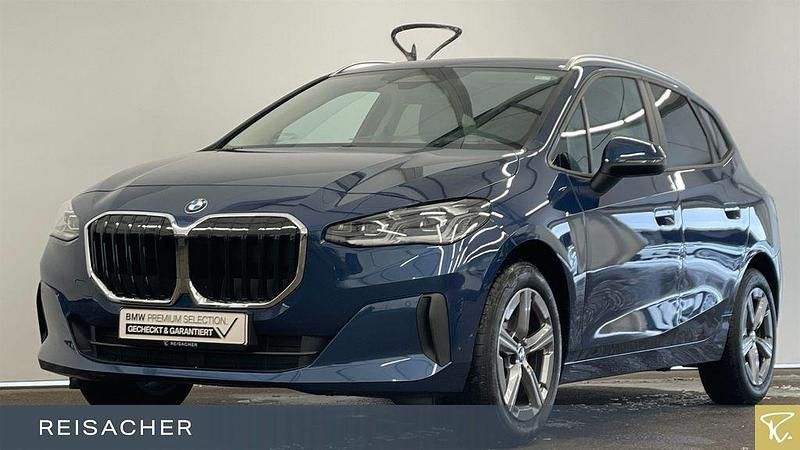 Gebraucht BMW 220 Active Tourer Efficient Dynamics 150 PS (110 kW) 2025 Phytonicblau Van / Kleinbus