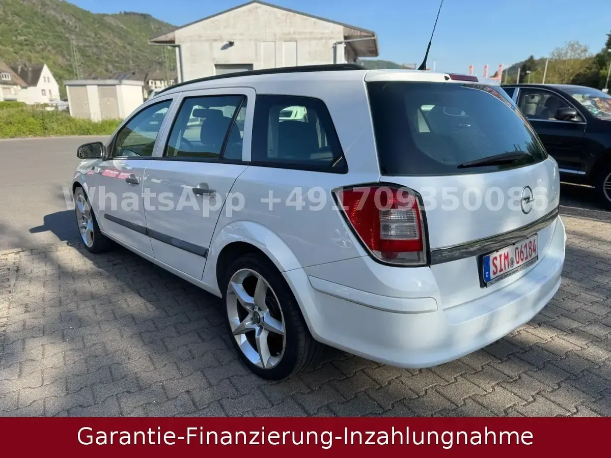Gebraucht Opel Astra Selection 116 PS (85 kW) 2009 Weiß Kombi