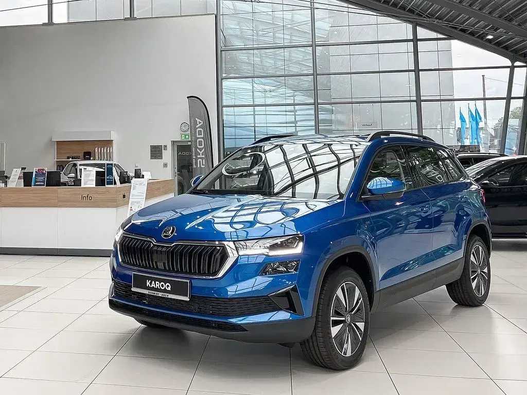 Gebraucht Skoda Karoq Tour 150 PS (110 kW) 2026 Raceblau (blau) SUV