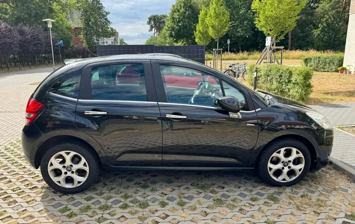 Gebraucht Citroën C3 Exclusive 120 PS (88 kW) 2010 Schwarz Limousine