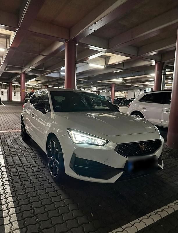 Gebraucht Cupra Leon 245 PS (180 kW) 2021 Weiß Kleinwagen