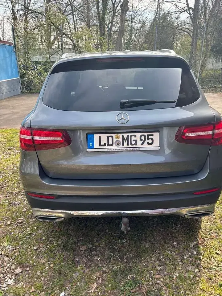 Gebraucht Mercedes GLC220 170 PS (125 kW) 2018 Grau SUV