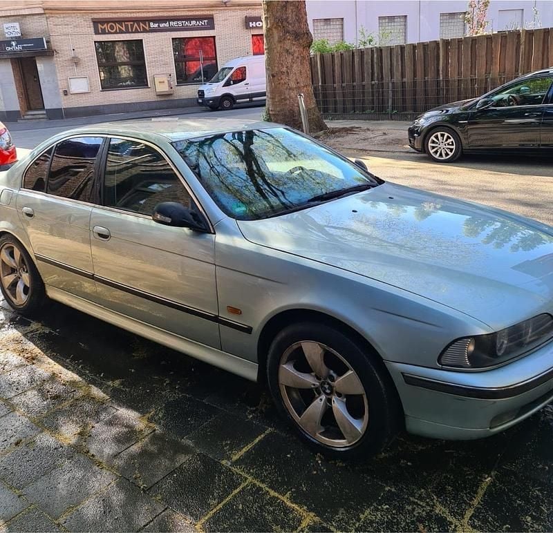 Gebraucht BMW 523 170 PS (125 kW) 1999 Limousine