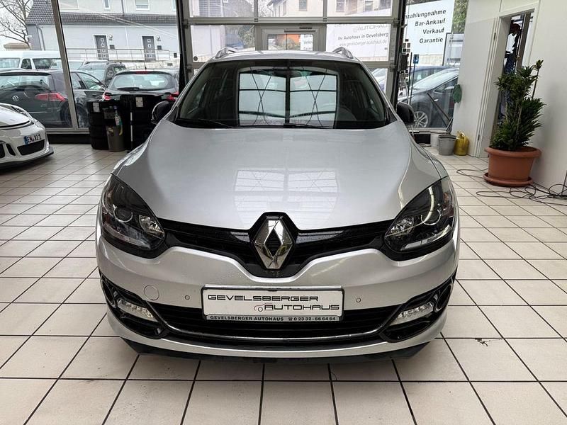 Gebraucht Renault Mégane III Bose Edition 132 PS (97 kW) 2015 Silber Limousine