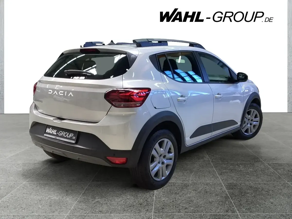 Second-hand Dacia Sandero Expression 101 CP (74 kW) 2023 Gri Hatchback