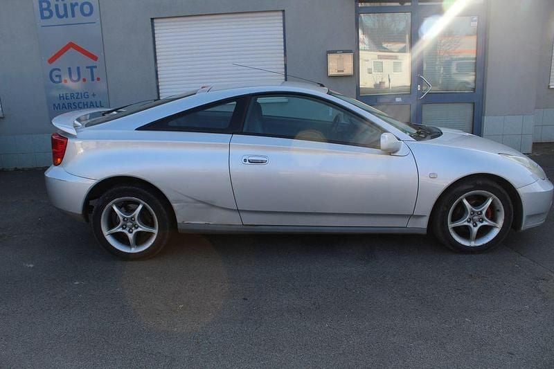 Gebraucht Toyota Celica 143 PS (105 kW) 2002 Silber Coupé