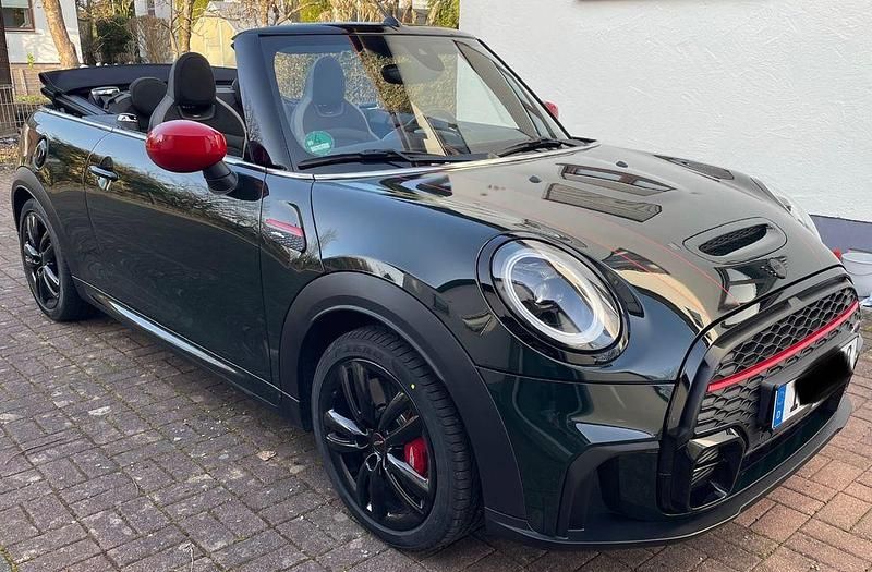 Gebraucht Mini John Cooper Works 231 PS (169 kW) 2023 Grün Kleinwagen