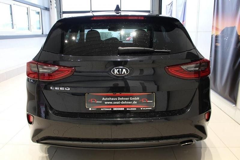 Gebraucht Kia Ceed Platinum 140 PS (102 kW) 2019 1k zilinaschwarz Kleinwagen