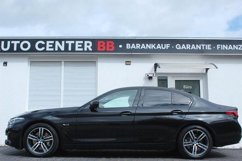 Gebraucht BMW 530e 292 PS (214 kW) 2022 Schwarz Limousine