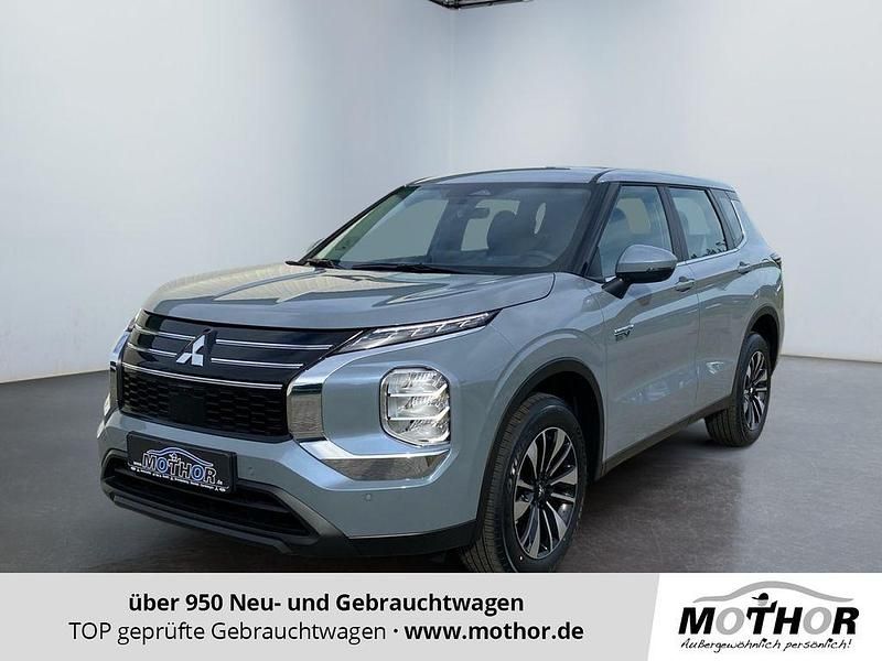 Mondsteingrau Neu 2025 Mitsubishi Outlander P-HEV Basis SUV | 45.480 € (Superpreis) - Bild 1/4