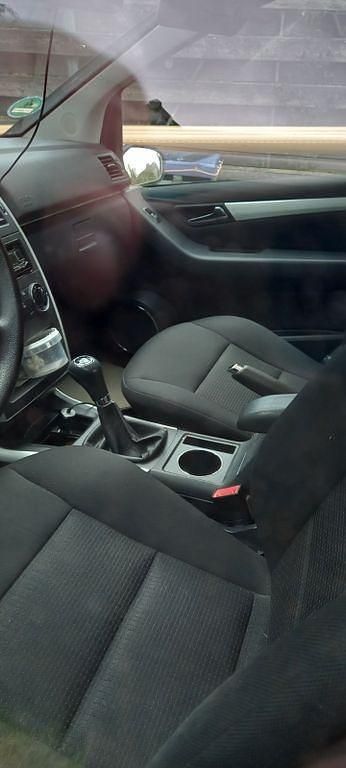 Blau Gebraucht 2005 Mercedes B170 Van / Kleinbus | 1.850 € (Fairer Preis) - Bild 1/4