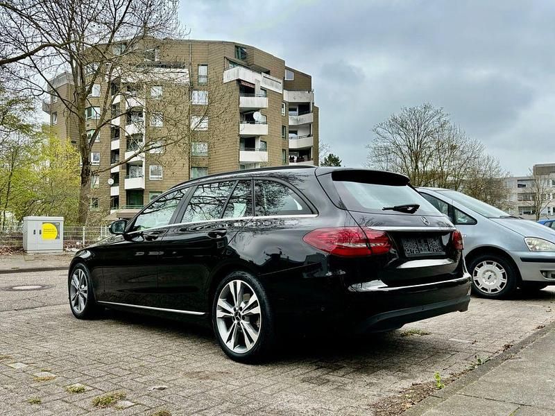 Gebraucht Mercedes C200 150 PS (110 kW) 2018 Schwarz Limousine