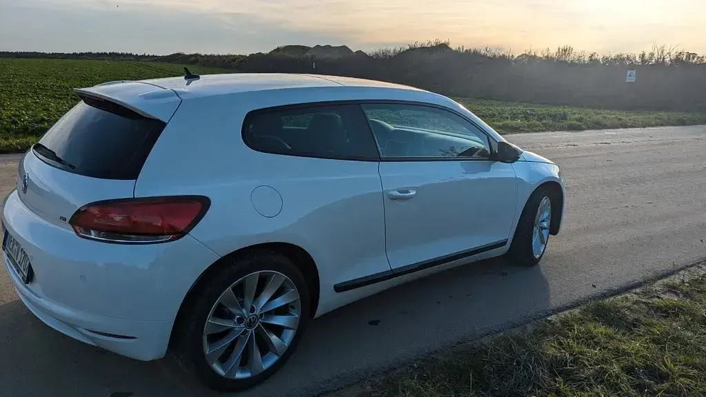 Second-hand VW Scirocco 160 CP (117 kW) 2009 Alb Coupe