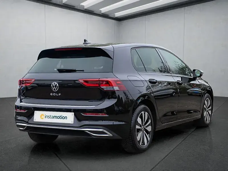 Gebraucht VW Golf VIII 150 PS (110 kW) 2024 Schwarz Kleinwagen