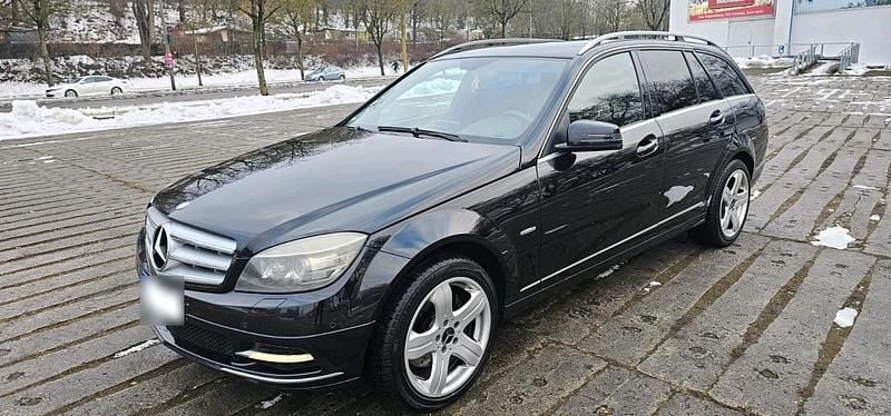 Gebraucht Mercedes C350 231 PS (169 kW) 2010 Schwarz Kombi